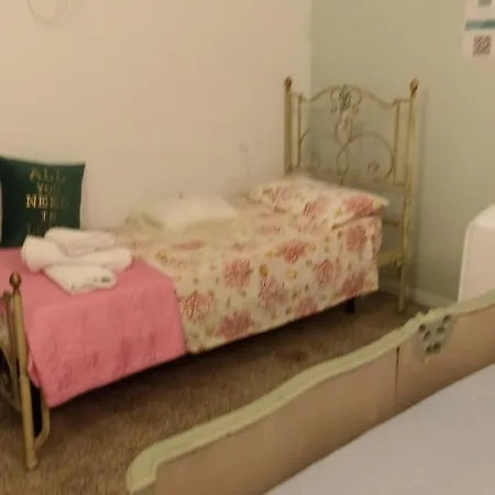 Love Gioia Tauro Pensión